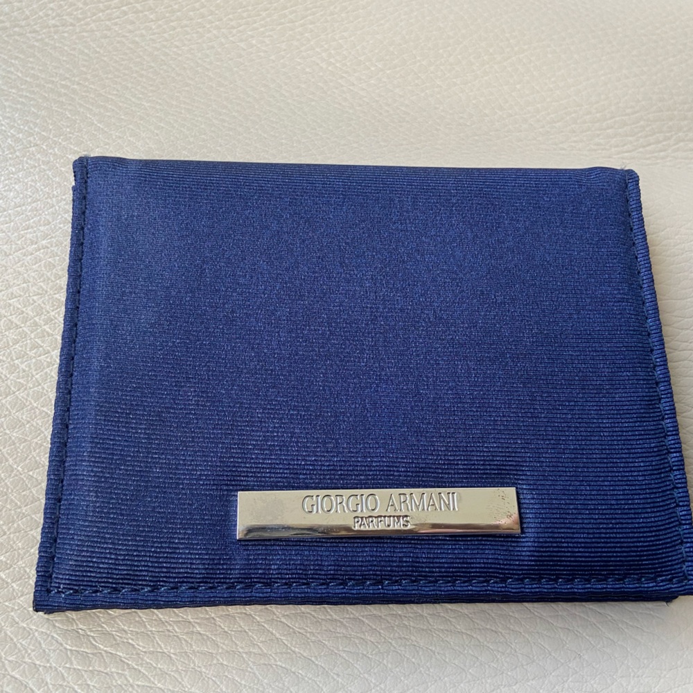 Sale🔥 Authentic Giorgio Armani Card Holder with Mirror